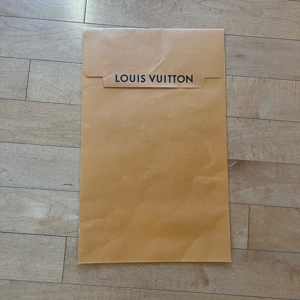 Louis Vuitton Shirt Envelope